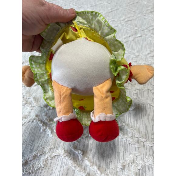 Strawberry Shortcake Talking Apple Dumplin Talking Doll - Picture 12 of 12